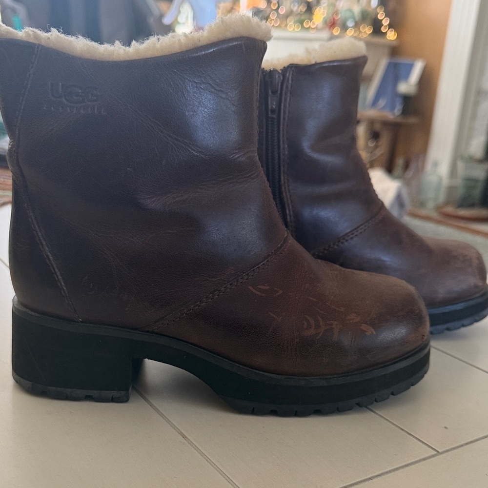 UGG Brown Leather Shearling Ankle Boots with Side Zip